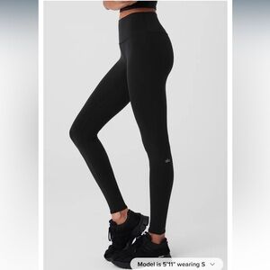 ALO Yoga Airbrush leggings Small black Full 28”